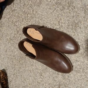 Brown brand new never worn booties